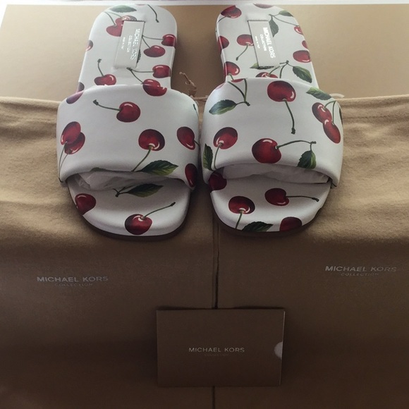 🍒MICHAEL KORS CHERRY SANDALS🍒 - Picture 2 of 16